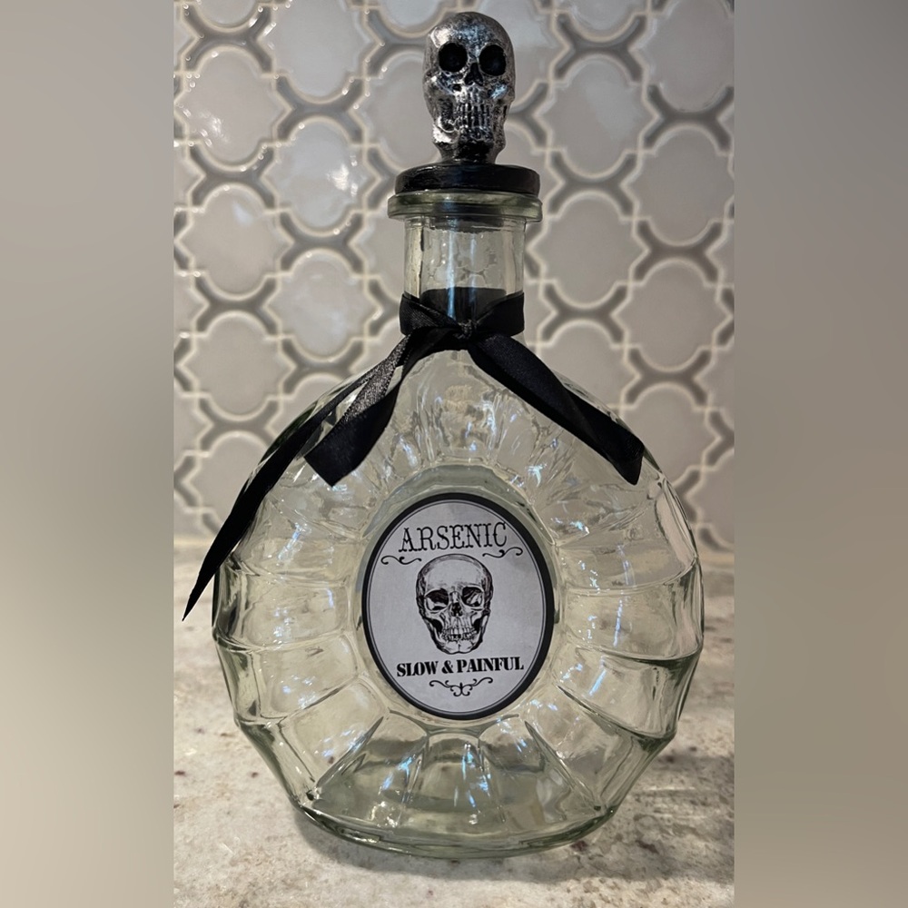 Arsenic Skull Glass Decorative Bottle
